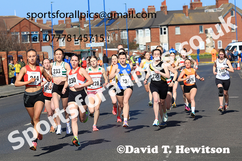 Womens under-17s 5k, 2025 Northern 12 and 6 Stage Road Relays and Junior 5k, Redcar. Photo: David T. Hewitson/Sports for All Pics